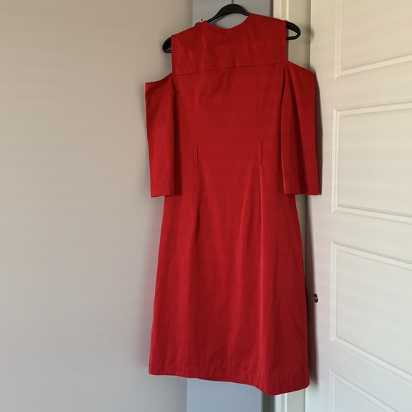 Cold Shoulder Dress ❤️ - Picture 2 of 8